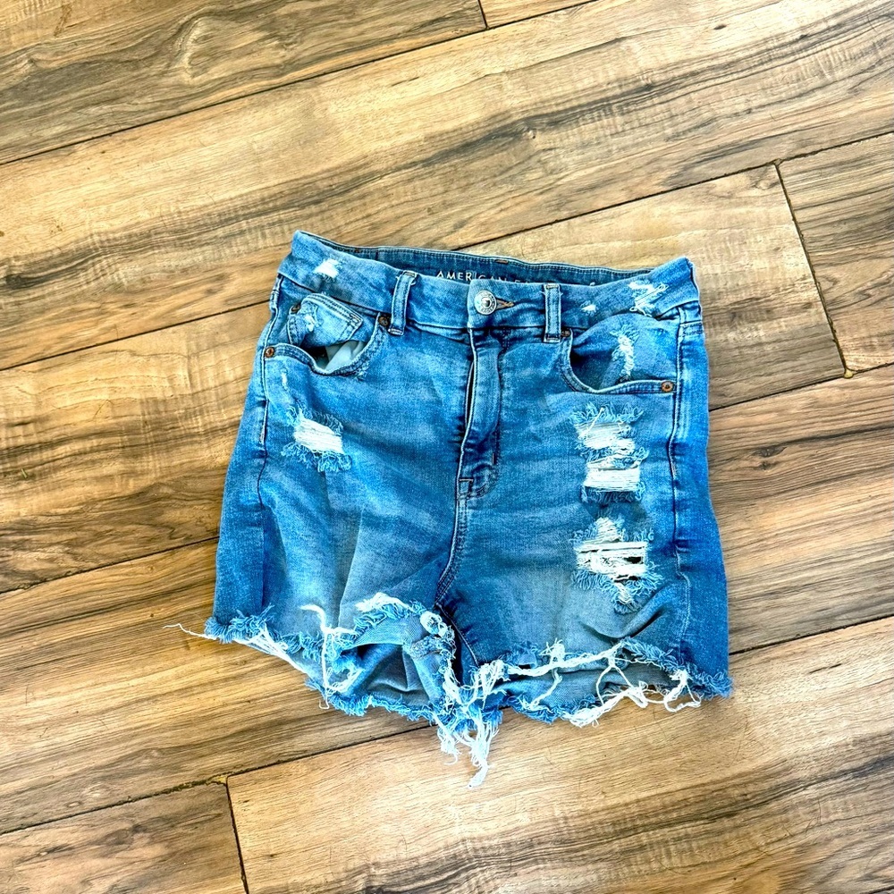 American Eagle Outfitters Blue Distressed Women's Shorts! EUC